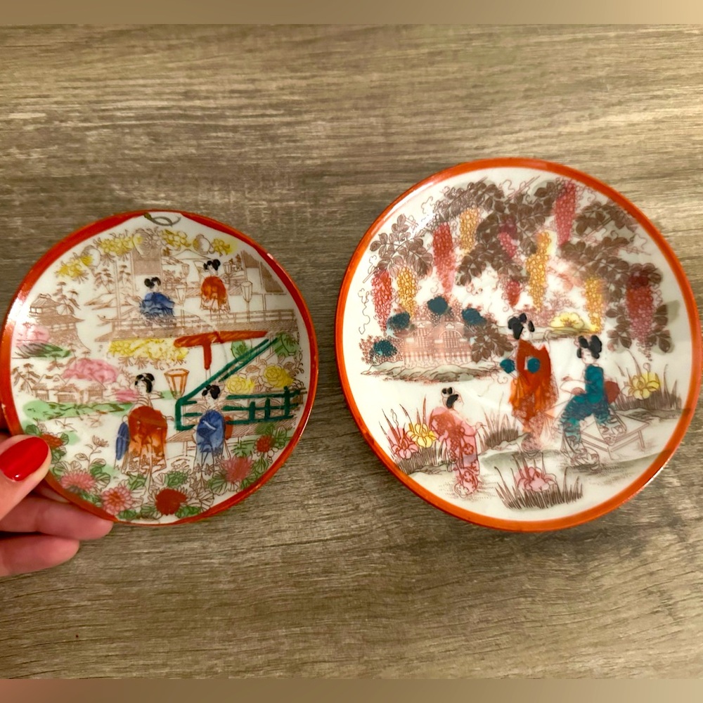 Vintage decorative geisha plate chinoiserie trinket dishes set of 2